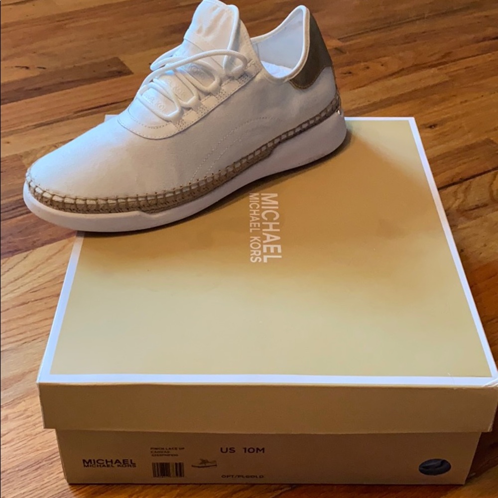 Michael Kors Finch Lace Up Canvas Sneaker